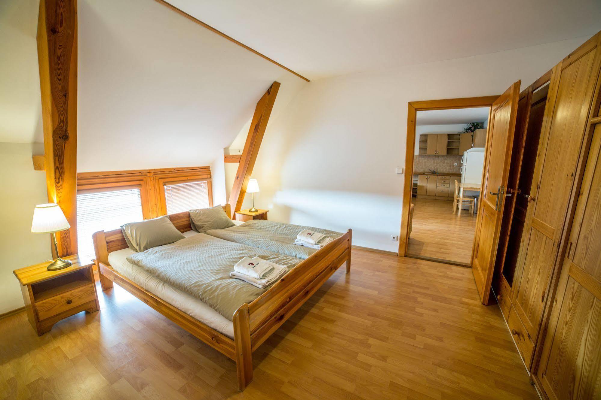 Farma Ptyrov Hotel Mnichovo Hradiste Luaran gambar
