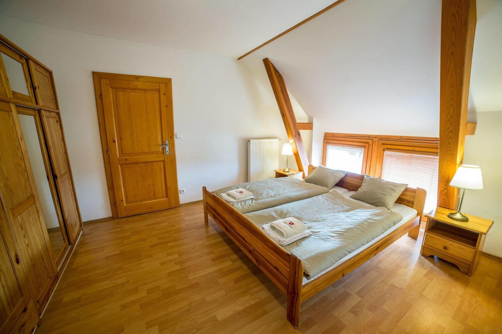 Farma Ptyrov Hotel Mnichovo Hradiste Luaran gambar